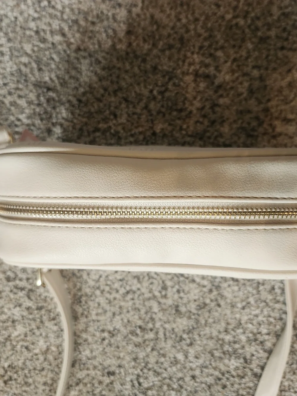 White Heart-Emblem Juicy Couture Bag